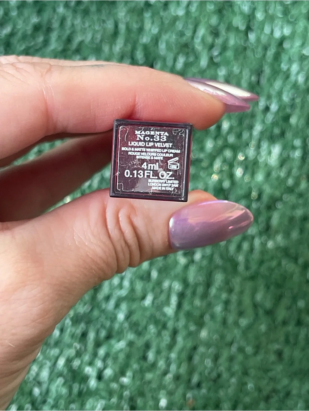Burberry Liquid Lip Velvet in Magenta